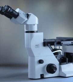 MET-400 - Research INVERTED Trinocular Metallurgical Microscope With Long Working Full   Plan   Imported   Achromat   Objectives   10x,   20x   &   50x   specially   designed   for Metallurgical Specimens.